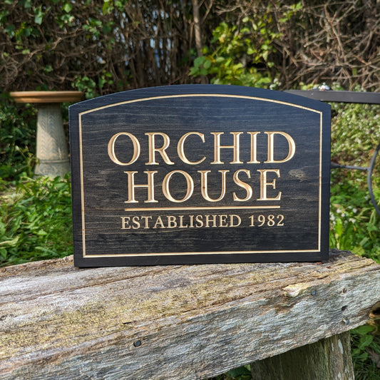 Curved Top Engraved Sign